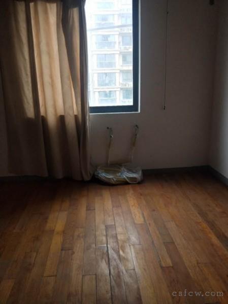 海福新城简装3/2/2朝南好房1200元/月