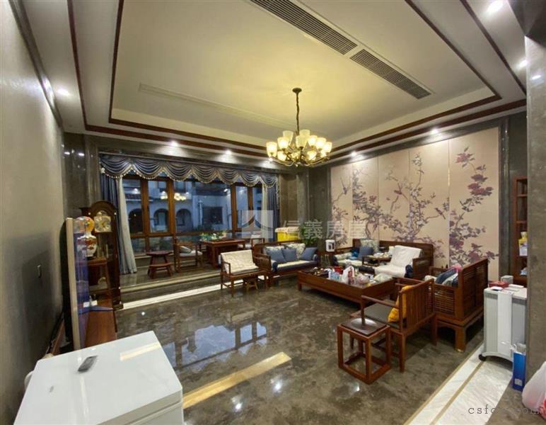 物业中心怡和花园双拼别墅，实际使用500多平自住装修保养好