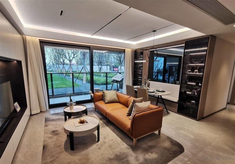 内部好价活力岛新房，雅戈尔织金华庭，地铁口繁华中心