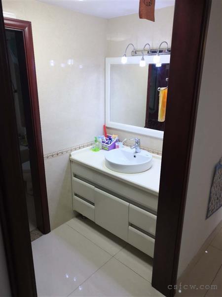 老街泰得坊133平方3/2/2结婚装修楼层佳265万诚意出售