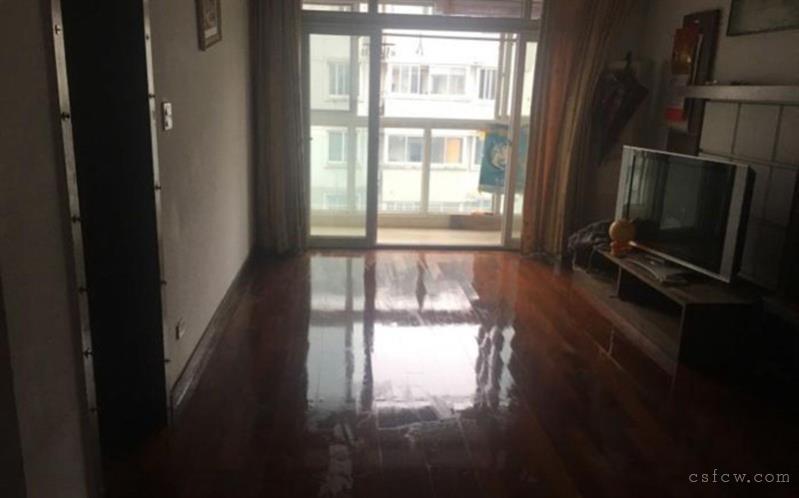 锦荷佳苑93平3房朝南自库22平满2年有名额150万