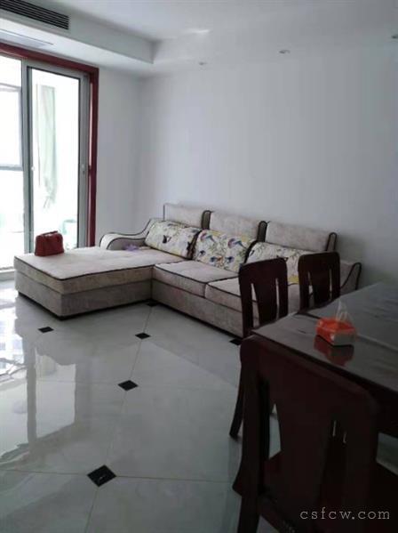 中南锦苑精装2房设备齐全2600元包物业