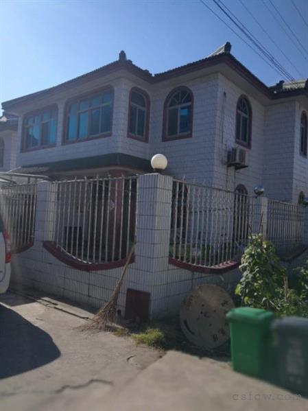 东张江枫苑三区独栋出租简单装修4.5万一年