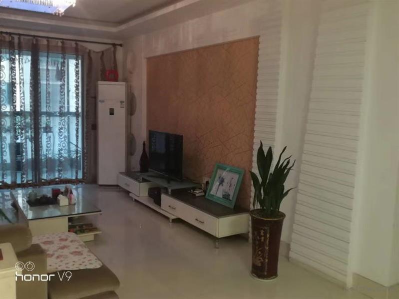 金山苑132平汽库30平满2年有名额238万