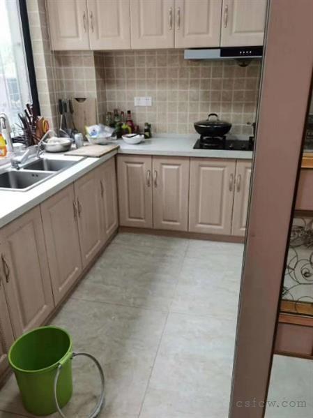 衡泰锦苑12叠加带地下室三层带车位满2年精装375万名额全