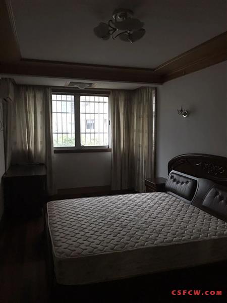 海枫公寓3楼二室一厅装修清爽1800元