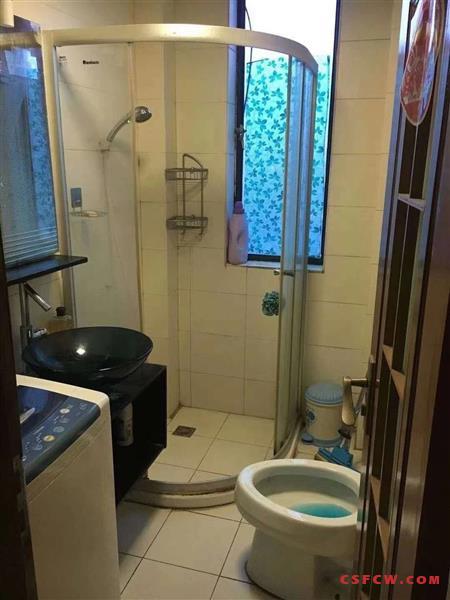 漕泾一区三楼三房二厅一卫装修清爽设施齐全带车库2300出租