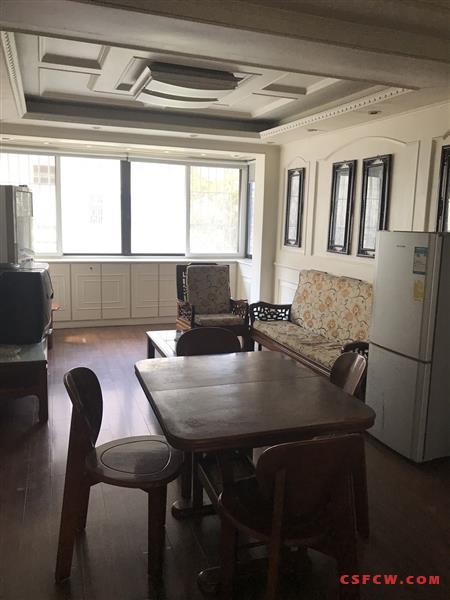 漕泾五区二室一厅装修好2000元/月