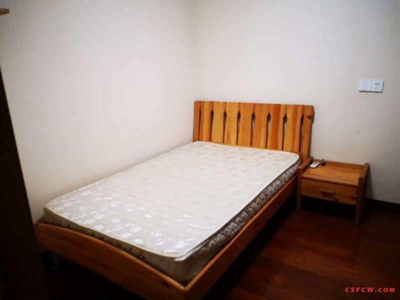 香溢璟庭，精装，2600月租，3房2卫，中层3室2厅2卫