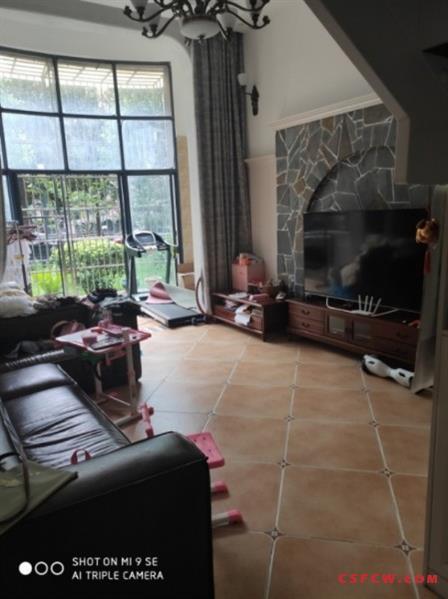 c佳和水岸，12挑高错层复试，产证141平米，265万，豪华装修，满2年，名额有