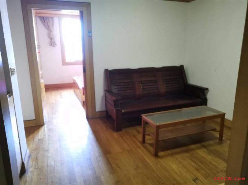 实验中学学区，黄金楼层，76平米140万2室1厅2卫