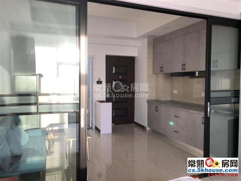 万达广场精装单身公寓房家电齐全拎包入住