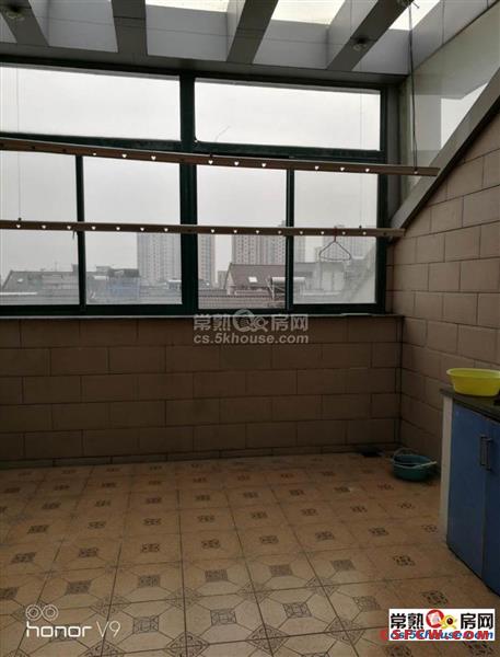 金山苑二室3室1厅出租