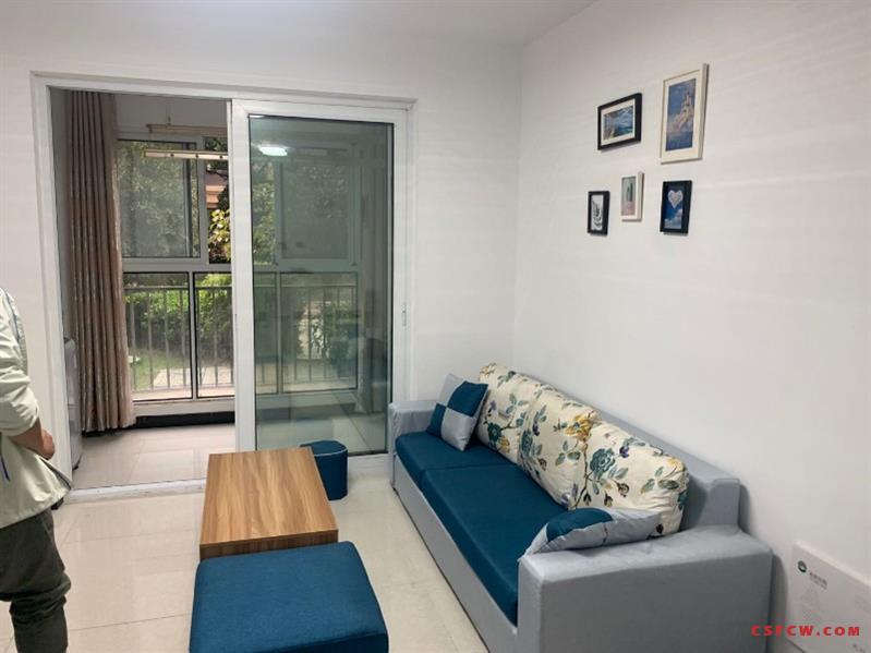 c香溢璟庭，110平，精装，3房1卫，2600月租