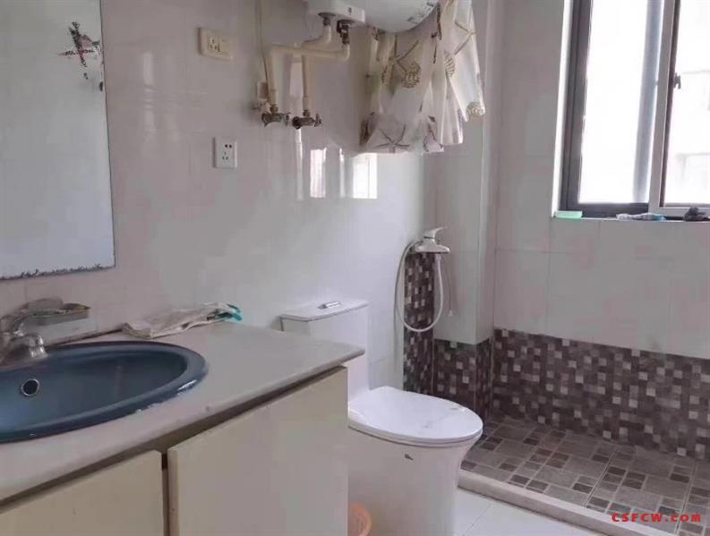 枫泾四区97平3室1卫精装有名额满2年260万带汽车库