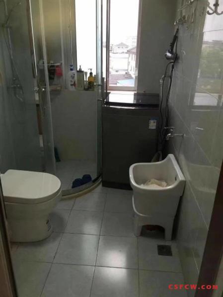 常福一区83平方精装修，顶楼，报慈小学和外国语中学有名额，138万