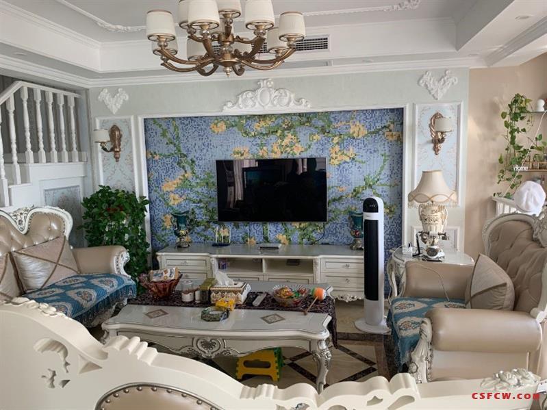 c天玺豪装4房3卫270平出租6000一月出售178万