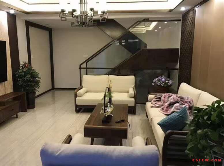 c太公望289平，1叠2，带超级大2层地下室，带40平露台，400万，满二有名