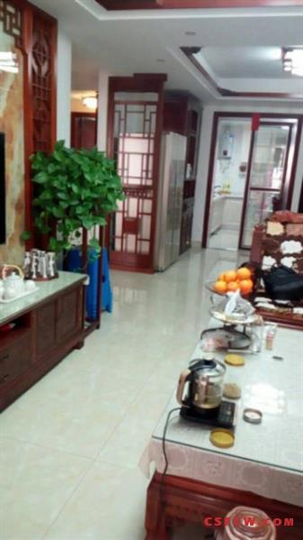 万达广场110平3房1卫月租2800，精装，拎包入住