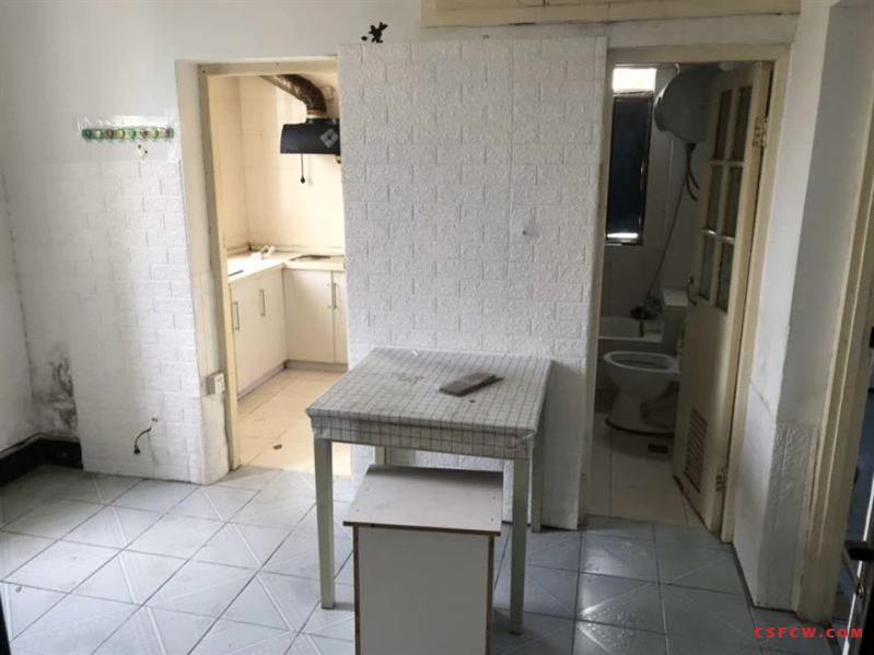 报慈南村，2楼，45.5平米，75万，满2年，名额有，当毛坯卖