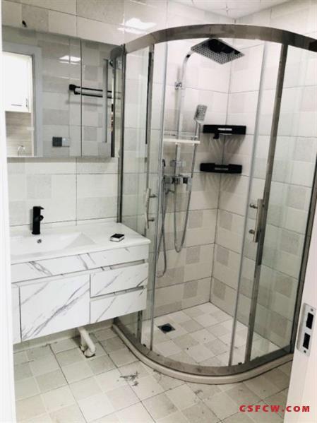 爱亲公寓，35平，1房1卫，1700月租，朝南，1室1厅1卫