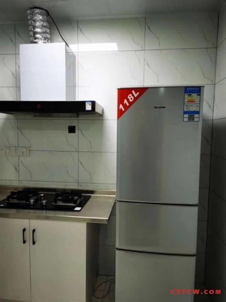 晨枫家园，89平方，3房2厅1卫，14楼，2500月现代精装修