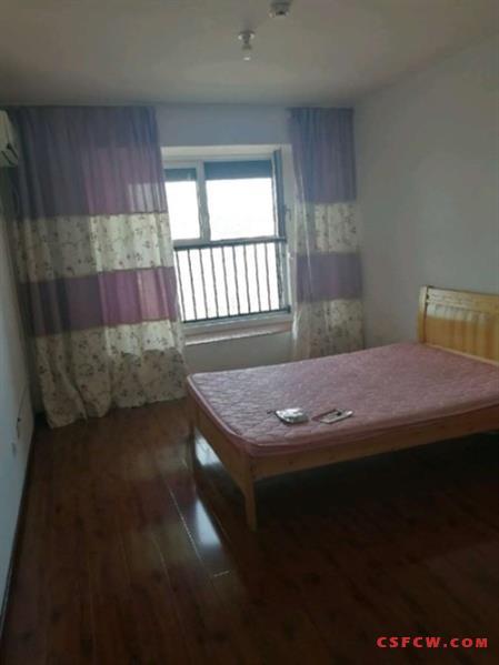 铂克花园，简装，3室2卫，2200/月