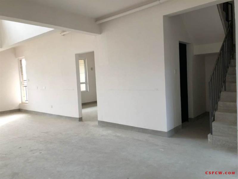 太公望顶跃，137平米，290万，满2年能上学