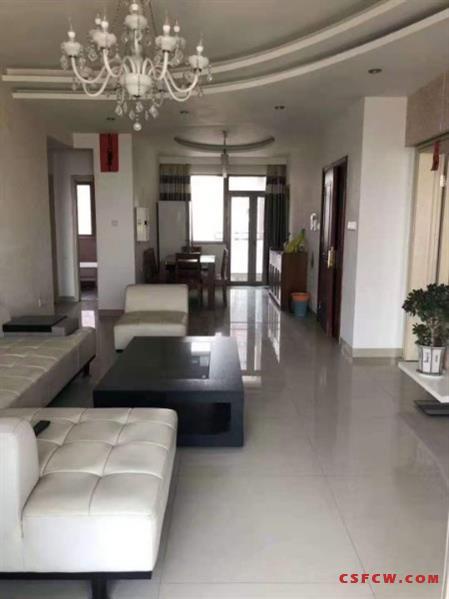 世茂二期，三室两厅两卫，精装，家具家电齐全，拎包入住，3500元