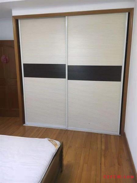 五星六区81平，精装，2房1卫，黄金楼层，满2有名额，独库16平，168万