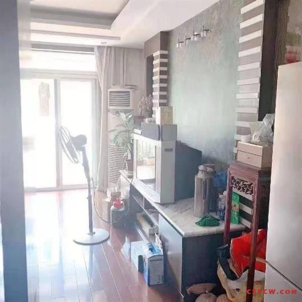 c泰慈苑120.5平，3房2卫，黄金楼层，满2年，有名额，292万，带自行车库