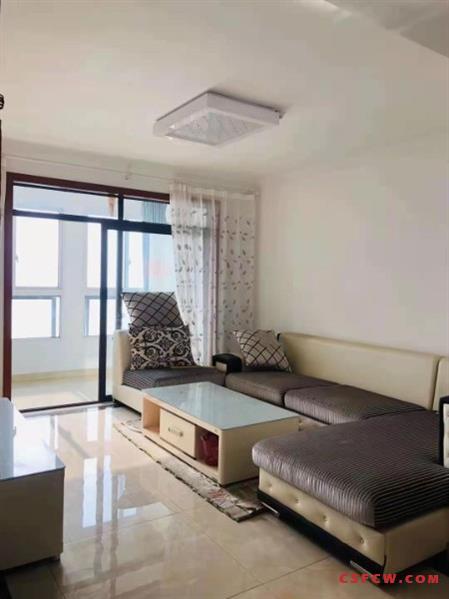 c信一隆庭，96平，两房一卫，精装，带租车位，有名额，满2年，170万