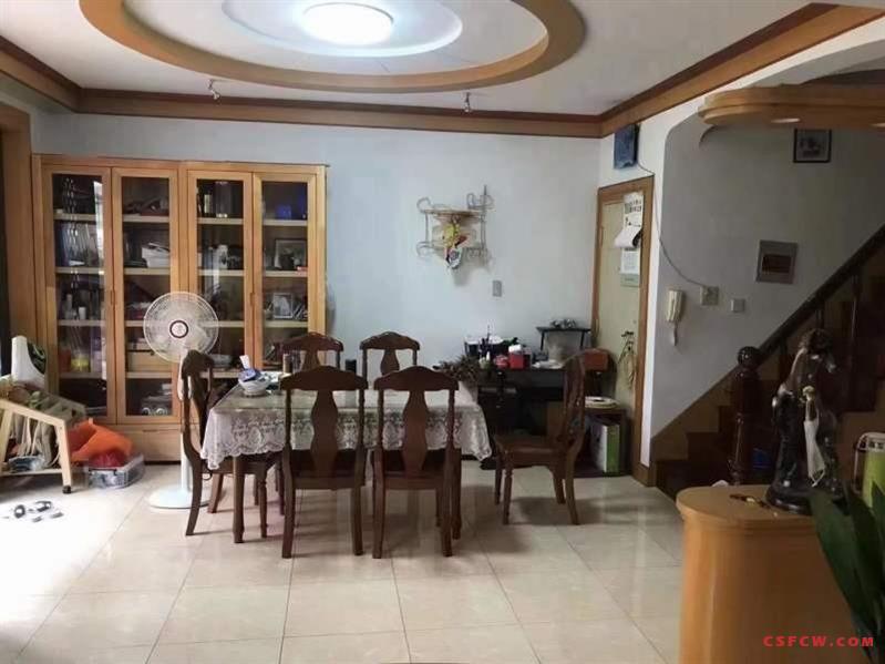 湘江苑1-2叠加，产证150平院子60平，清爽装修名额有满2年，368万