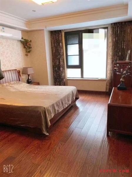 清枫和院电梯洋房13120平豪华装修4房2卫有名额满2年378万