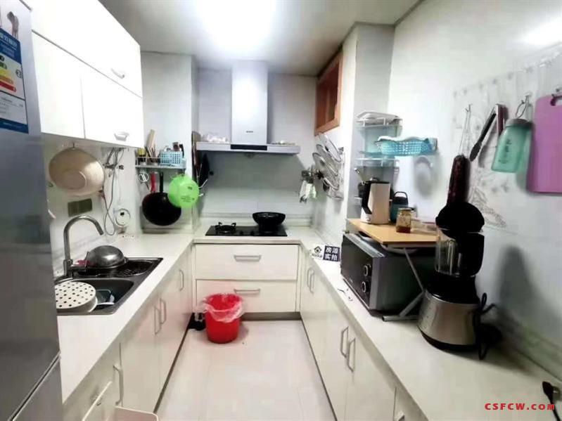 常熟老街泰和坊，89平，2室1卫，精装修，满2年，名额还有三年148万