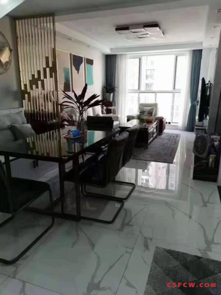 c中南锦苑120平，复式两层，四房二卫，308万车位另算，黄金楼层，满二年，