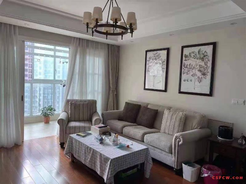 金茂四季花园138平，3-2-2，精装，满2年，有名额，中层，218万