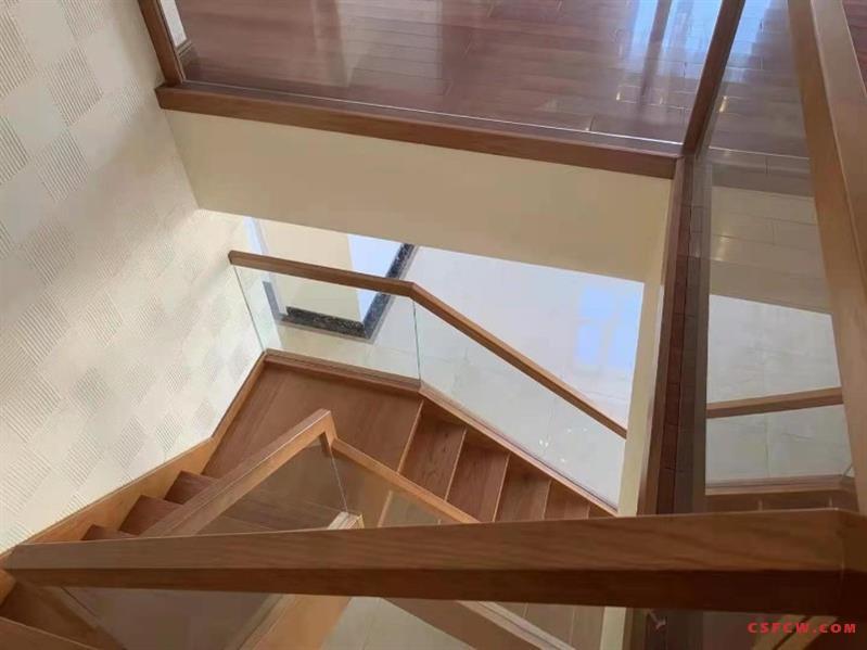 c凯尔顿广场298平，复式跃层，6-2-2，满两年，有名额，精装，638万