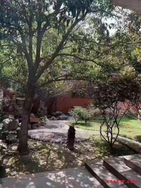 尚湖花园别墅产证350平，精装位置好，大院子680万