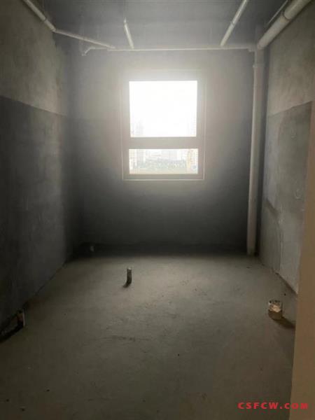 万达华府128平3房2厅2卫全新毛坯好楼层带车位降价20万急卖3室2厅2卫