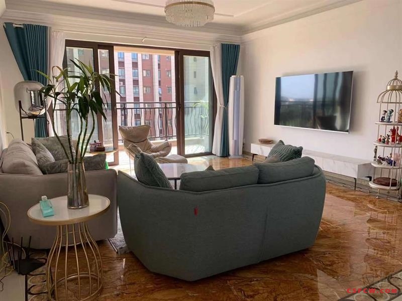 海德名筑豪装4室2厅学区房楼层好视野无遮挡