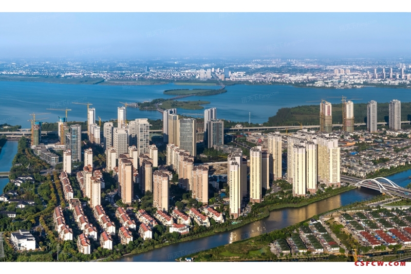 东南精装现房，橡树澜湾内部特价174万，出门东南邻里永旺