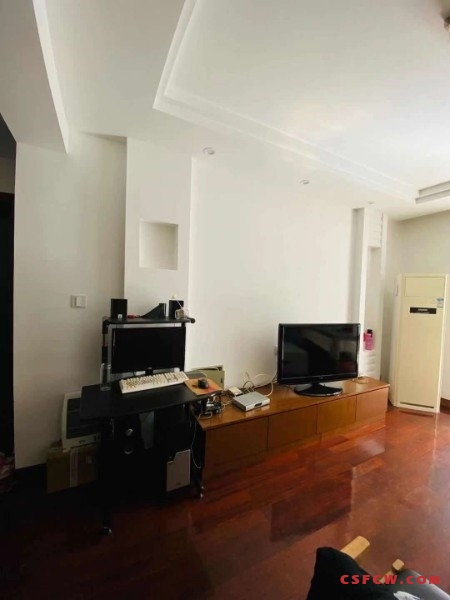 百盛花园95平精装2房2厅1卫，满2年，有名额，148万带车库，看房有匙