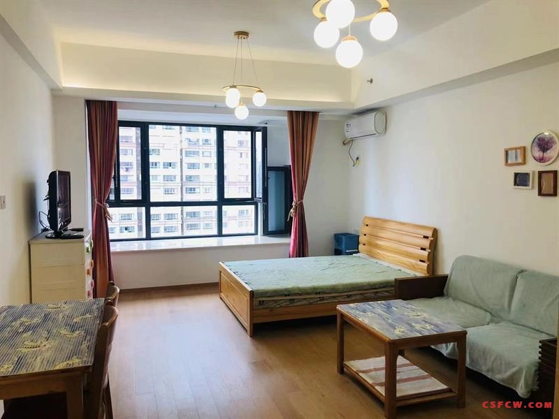 凤凰城精装好房1房/1厅/1卫朝南48平米1800元/月