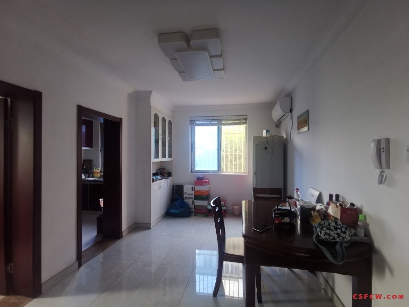 漕泾新村三区简装好房2房/2厅/1卫朝南76平米155万