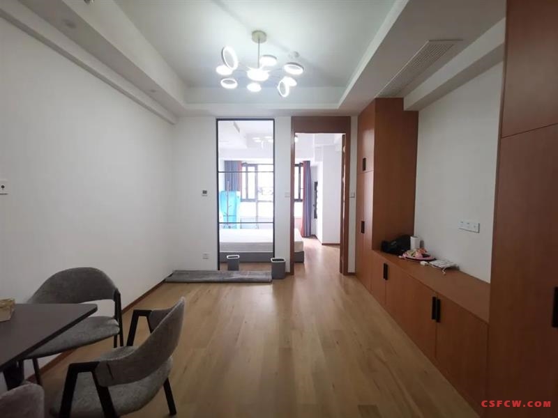 凤凰城精装好房1房/1厅/1卫朝南61平米2100元/月