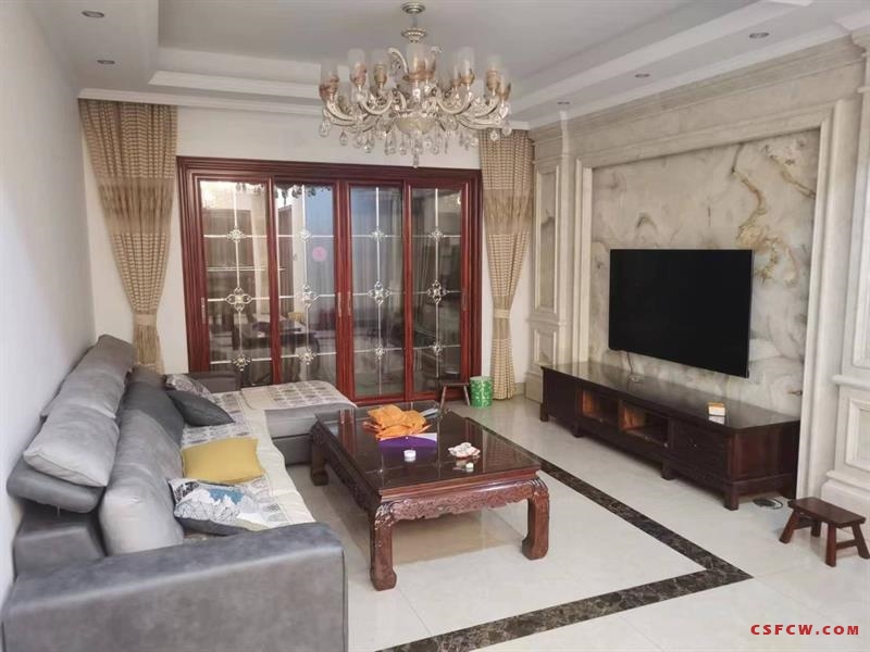 中南世纪城精装好房3房/2厅/2卫朝南141平米3200元/月