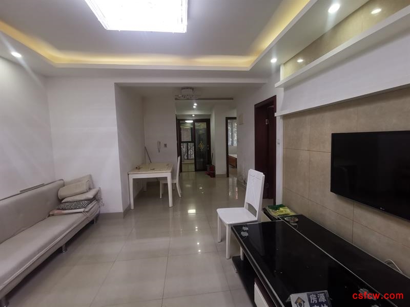 尚贤坊精装好房2房/2厅/1卫朝南120平米2000元/月