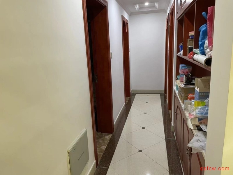 中南世纪城精装好房4房/2厅/2卫朝南135平米265万