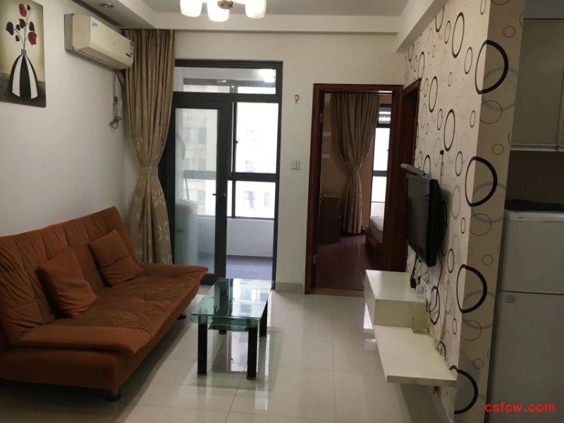 衡泰国际花园简装好房1房/1厅/1卫朝南51平米140万